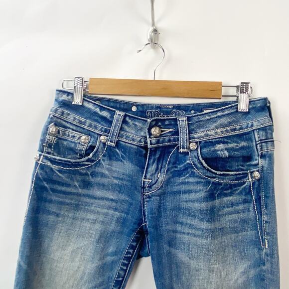 Miss Me US 26 Womens Blue JE5002M54 Rhinestone Mid Rise Denim Bermuda Short - Picture 3 of 9